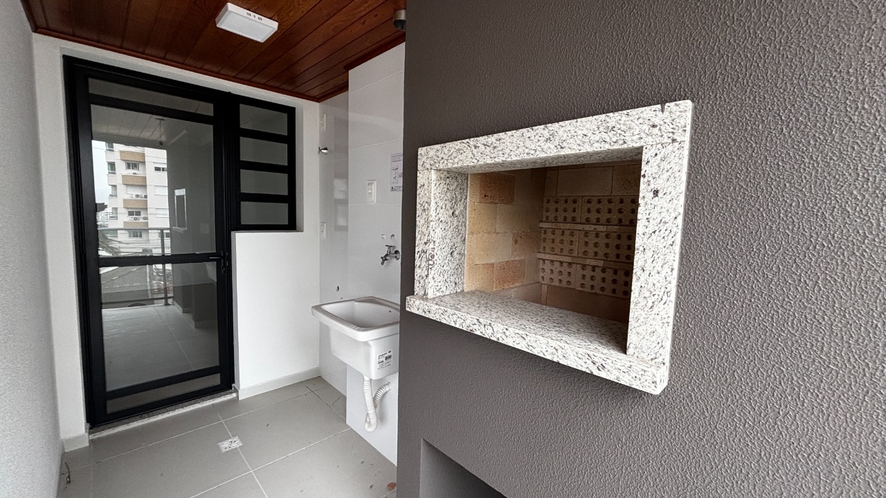 Apartamento à venda no Barreiros: 