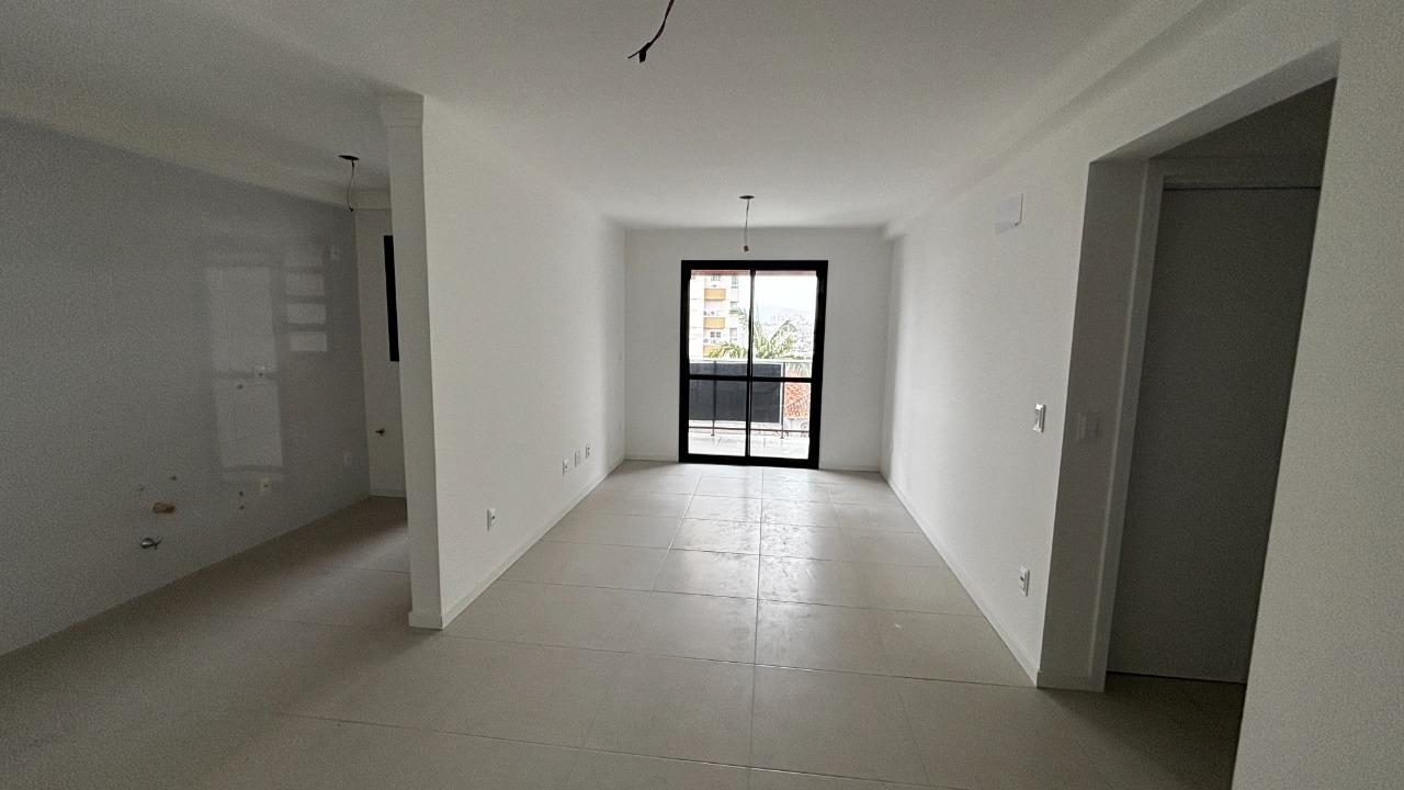 Apartamento à venda no Barreiros: 