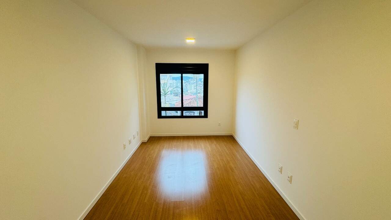 Apartamento à venda no Barreiros: