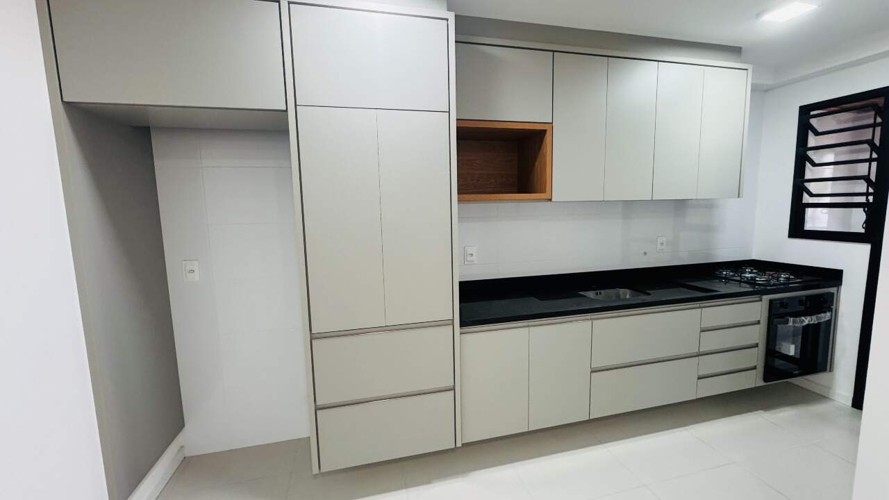 Apartamento à venda no Barreiros: 