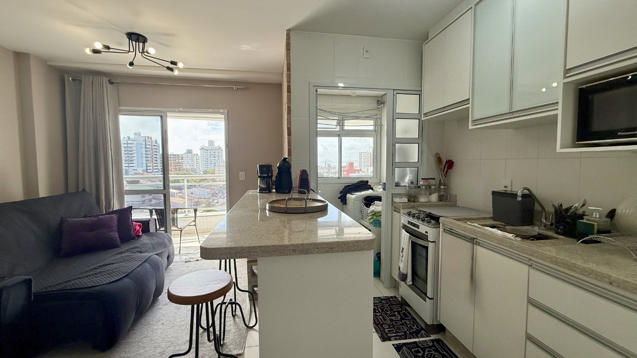 Apartamento à venda no Barreiros: Living Integrado