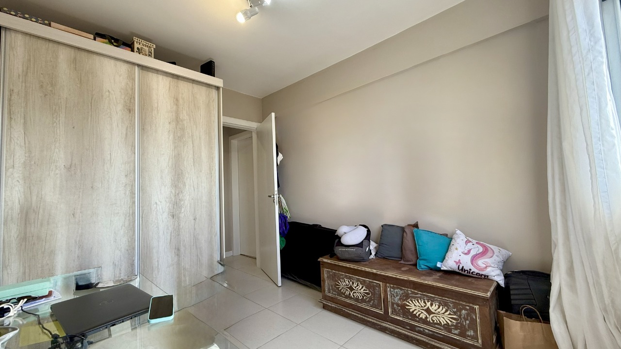 Apartamento à venda no Barreiros: Quarto