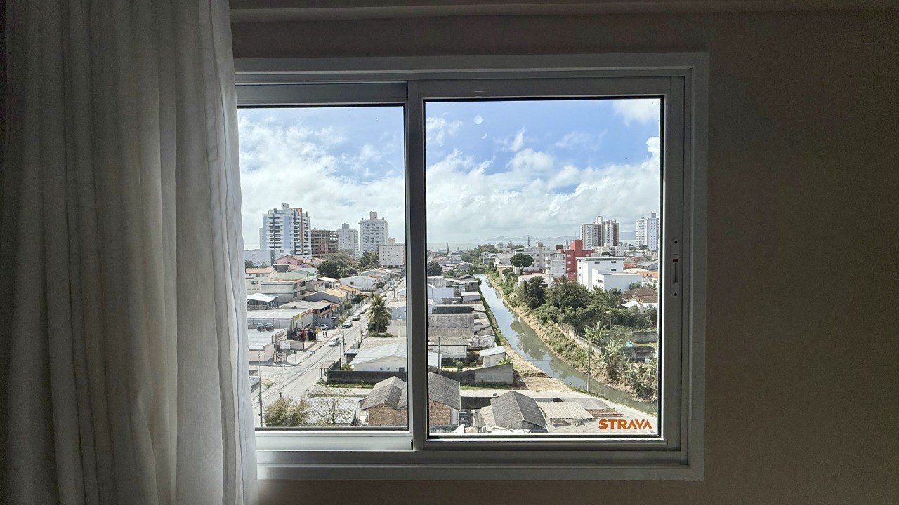 Apartamento à venda no Barreiros: Vista do Quarto