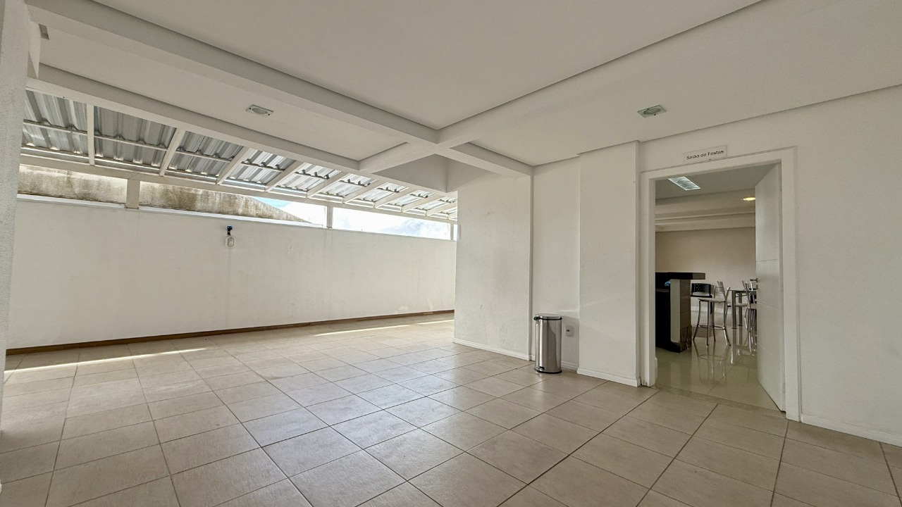 Apartamento à venda no Barreiros: Espa o Externo do Sal o de Festas