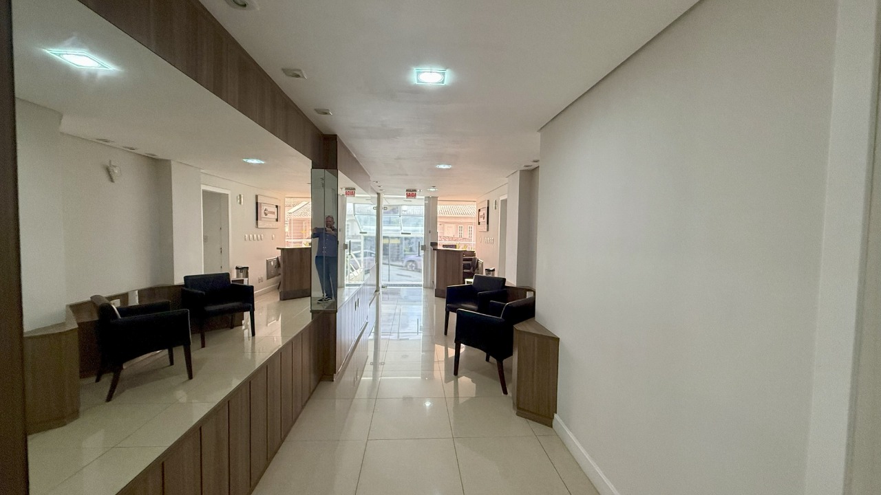 Apartamento à venda no Barreiros: Hall de Entrada