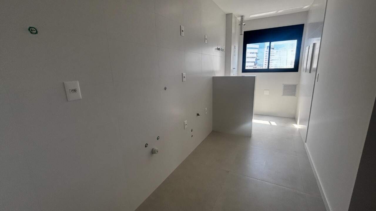 Apartamento à venda no Balneario: cozinha