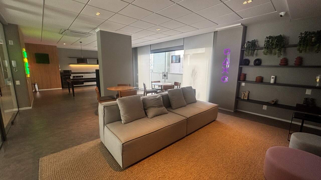 Apartamento à venda no Balneario: sala de jogos