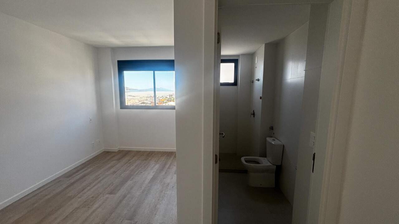 Apartamento à venda no Balneario: suite 1
