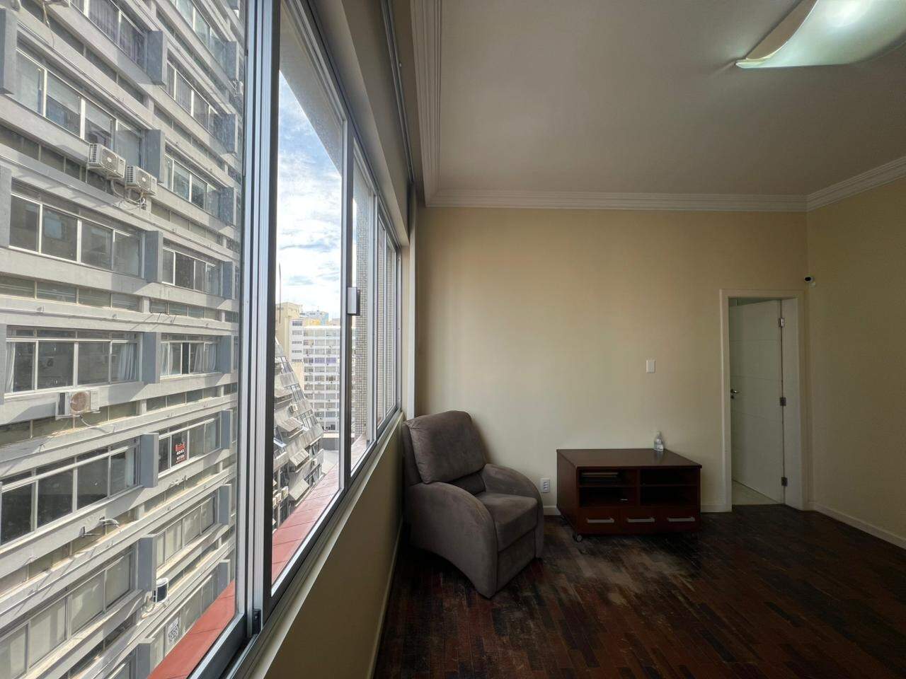 Apartamento para aluguel no Centro: 