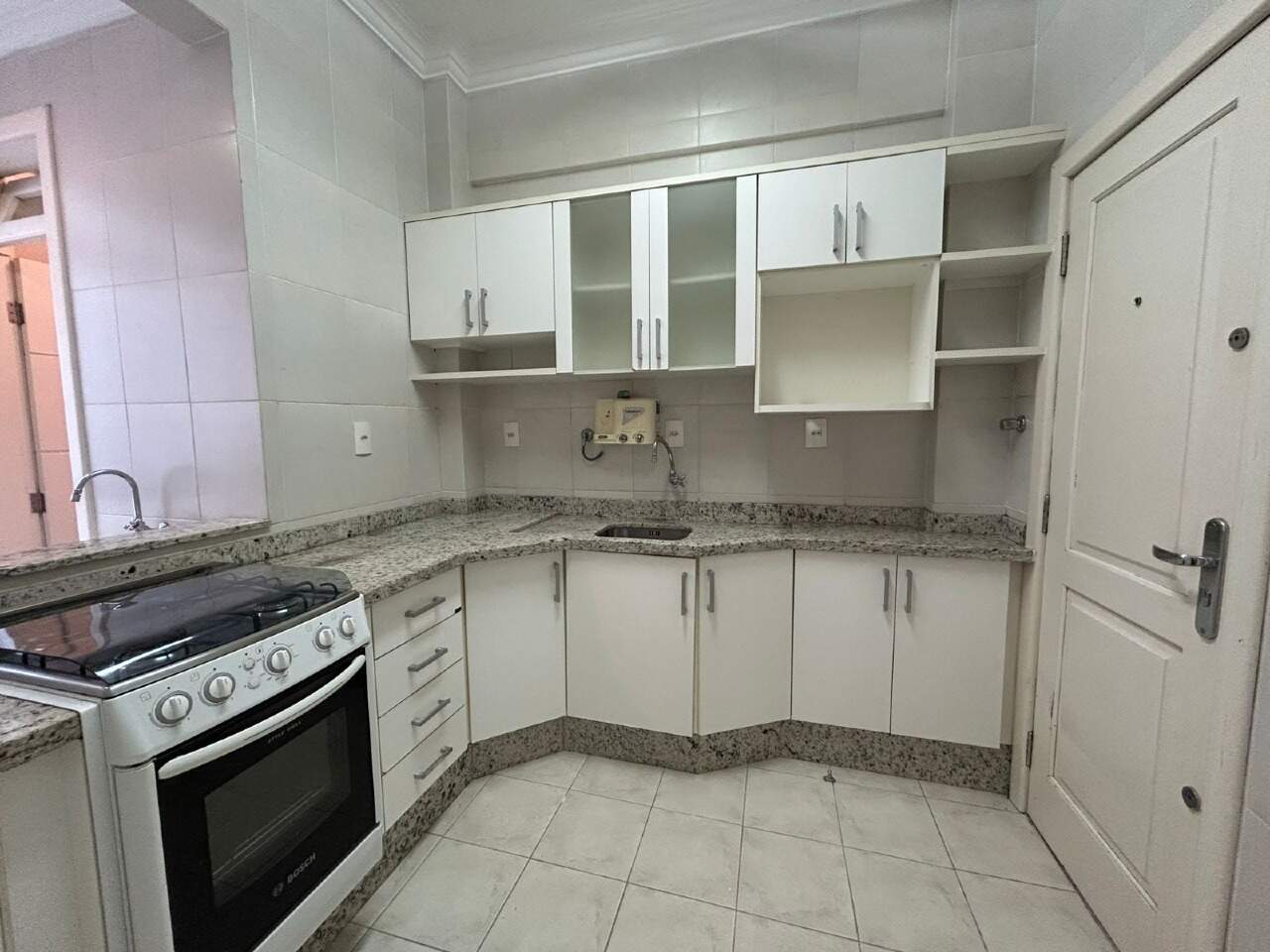 Apartamento para aluguel no Centro: 