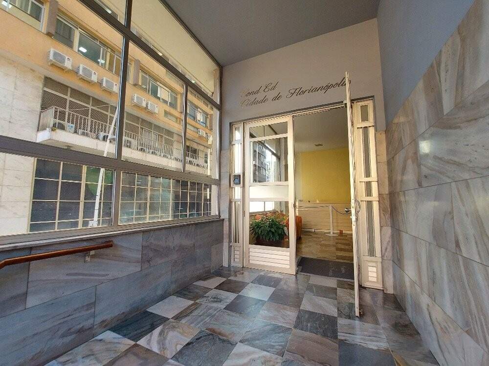 Apartamento para aluguel no Centro: 