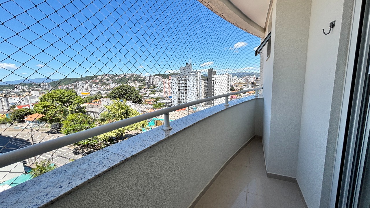 Apartamento à venda no Barreiros: 