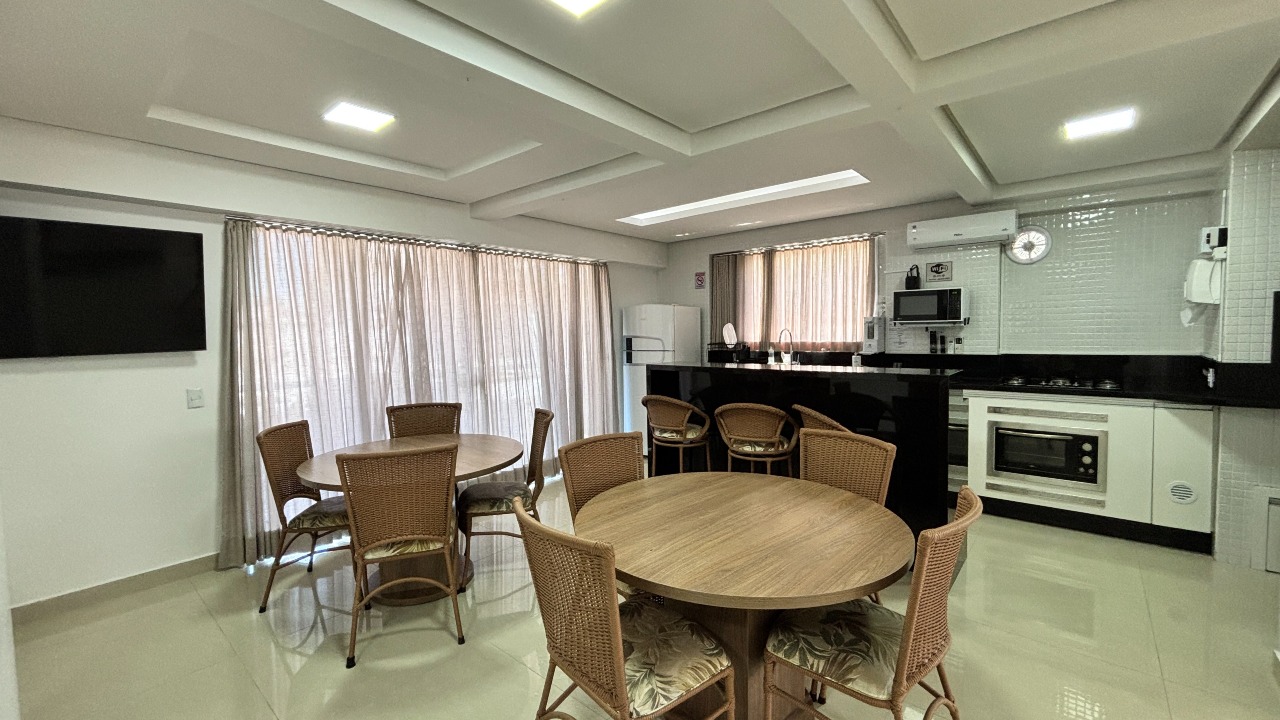 Apartamento à venda no Barreiros: 