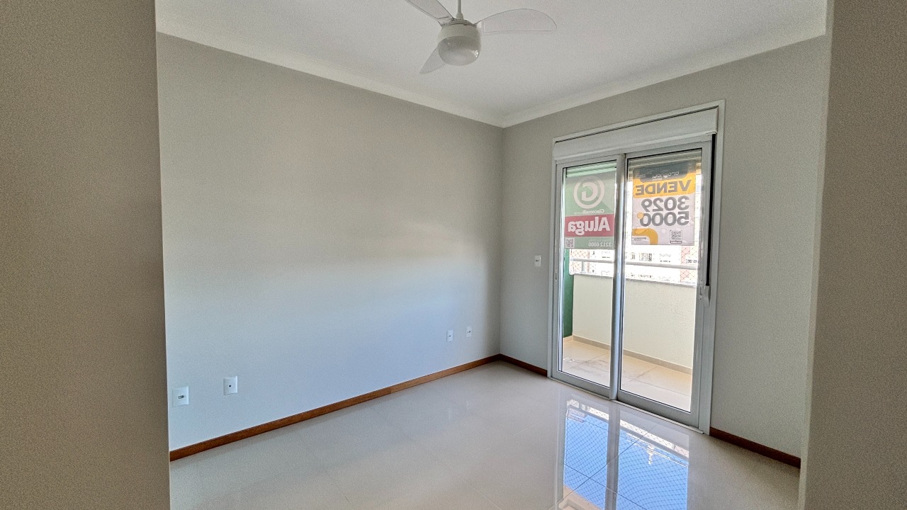 Apartamento à venda no Barreiros: 