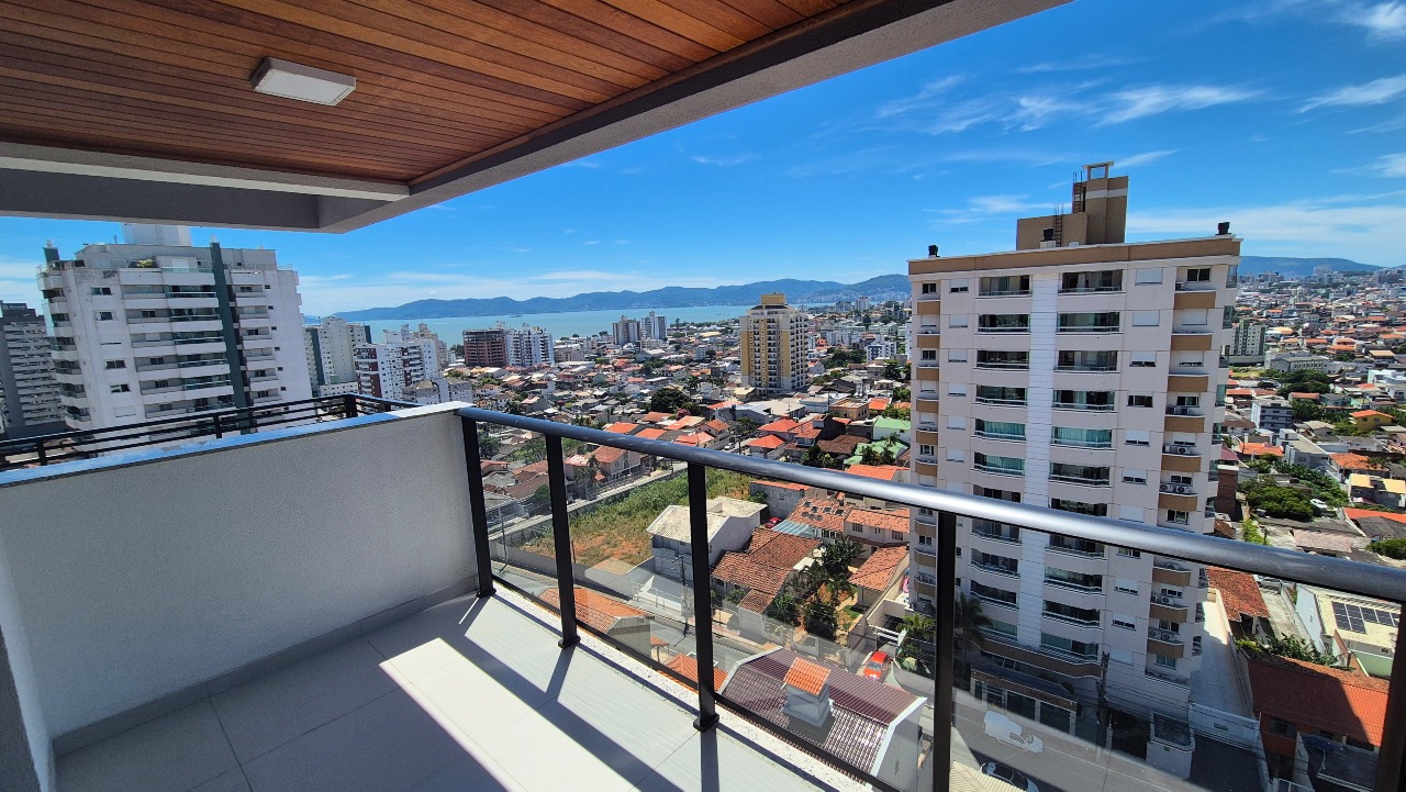 Apartamento à venda no Barreiros: 