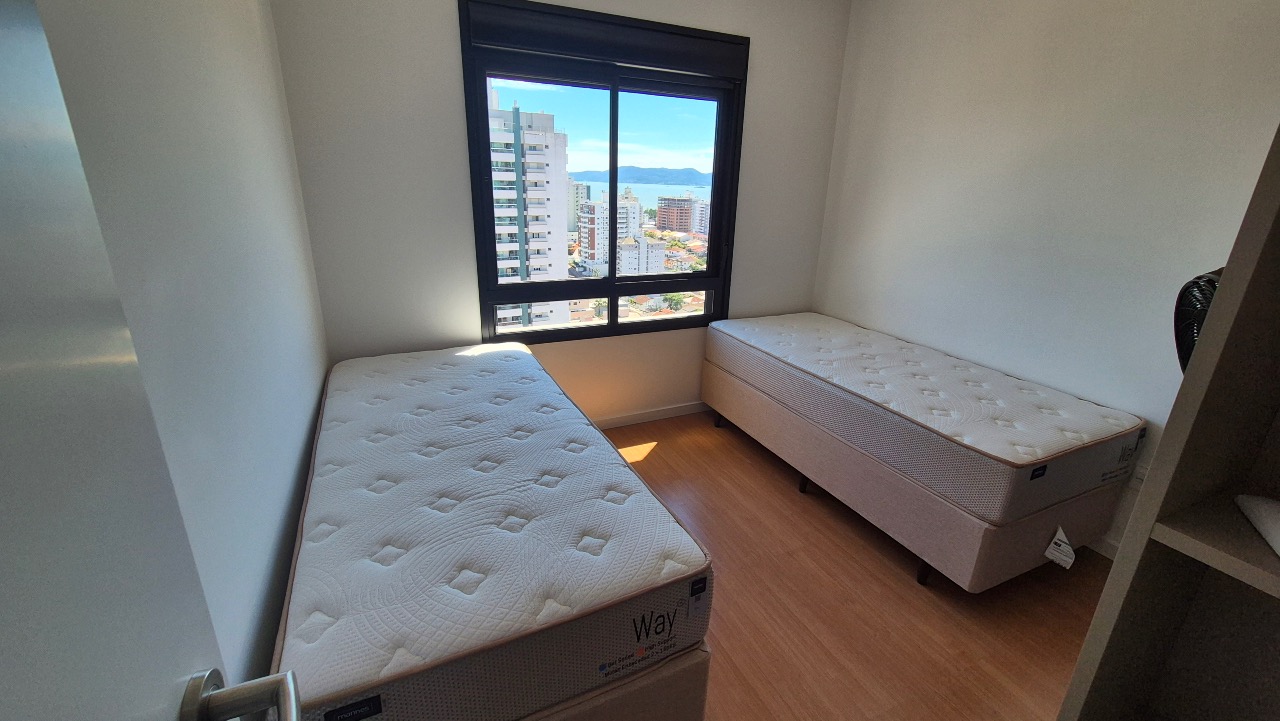 Apartamento à venda no Barreiros: 