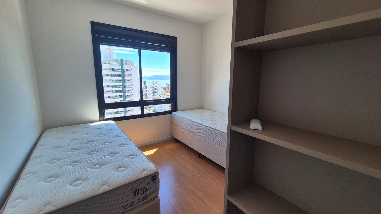 Apartamento à venda no Barreiros: 