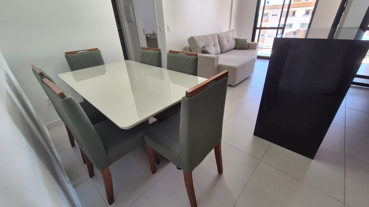 Apartamento à venda no Barreiros: 