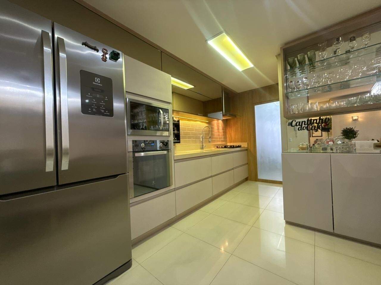 Apartamento à venda no PRAIA COMPRIDA: 