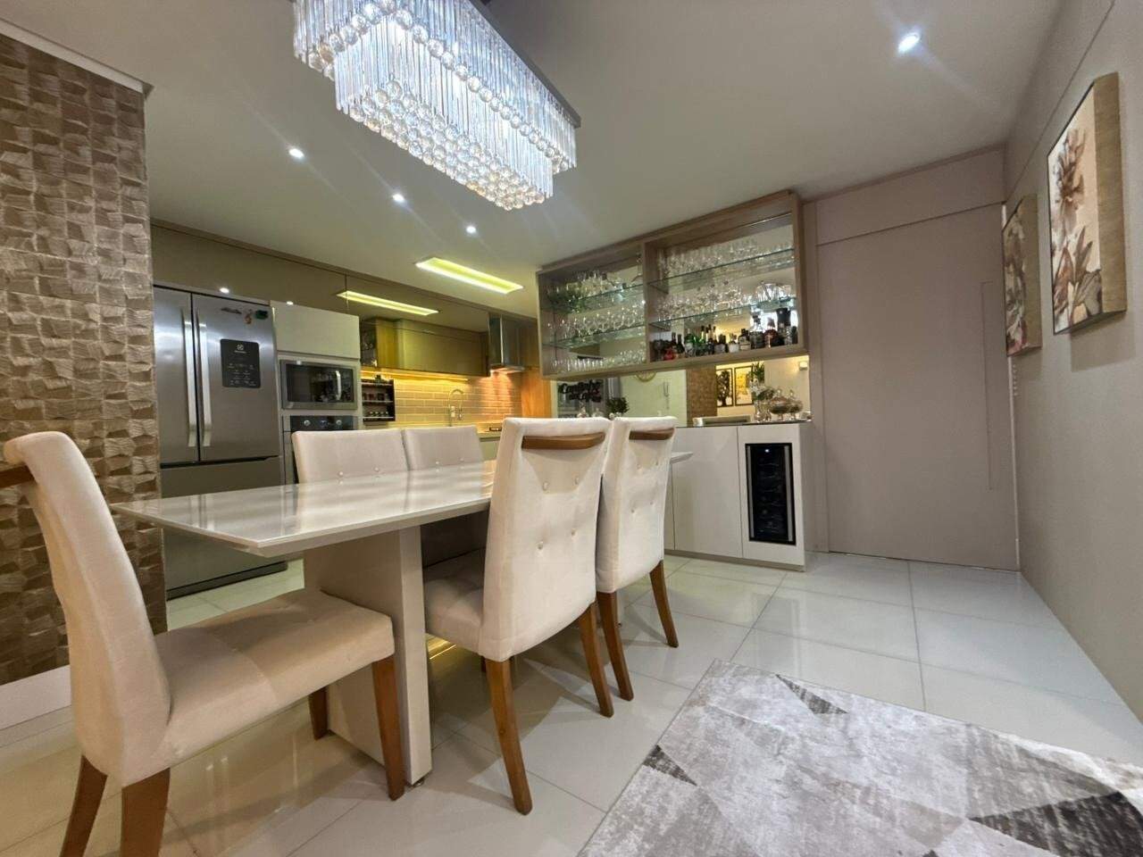 Apartamento à venda no PRAIA COMPRIDA: 