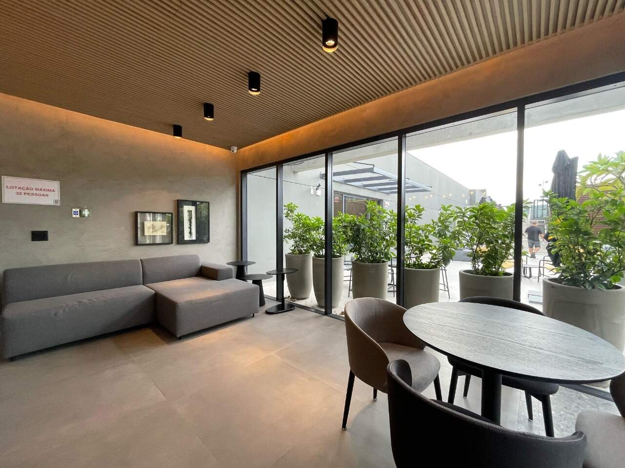 Apartamento para aluguel no Saco Grande: 