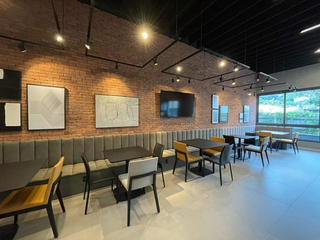 Apartamento para aluguel no Saco Grande: 