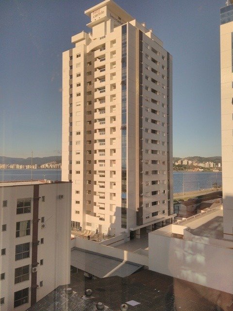 Salas/Conjuntos à venda no Estreito: 