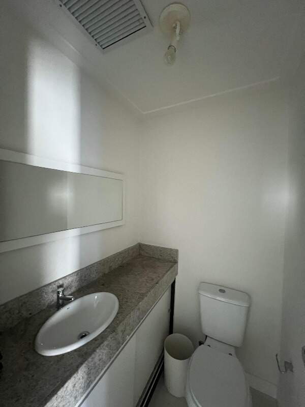 Salas/Conjuntos para aluguel no Centro: 