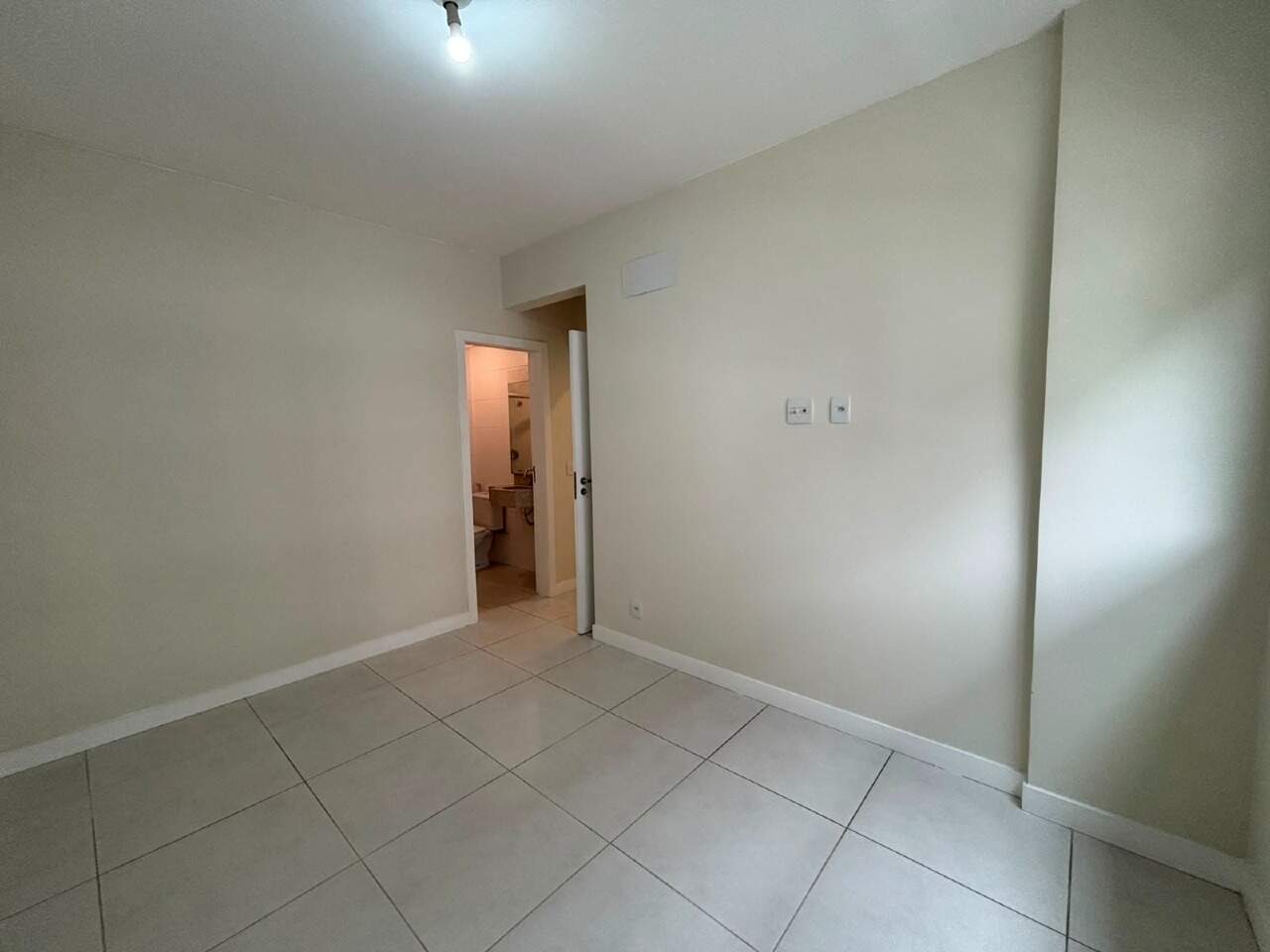 Apartamento para aluguel no Itacorubi: 