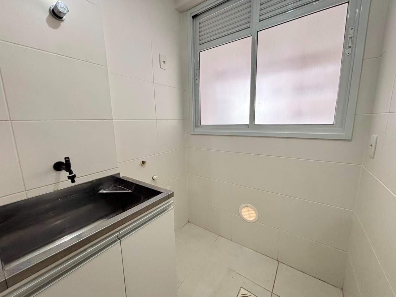 Apartamento para aluguel no Itacorubi: 