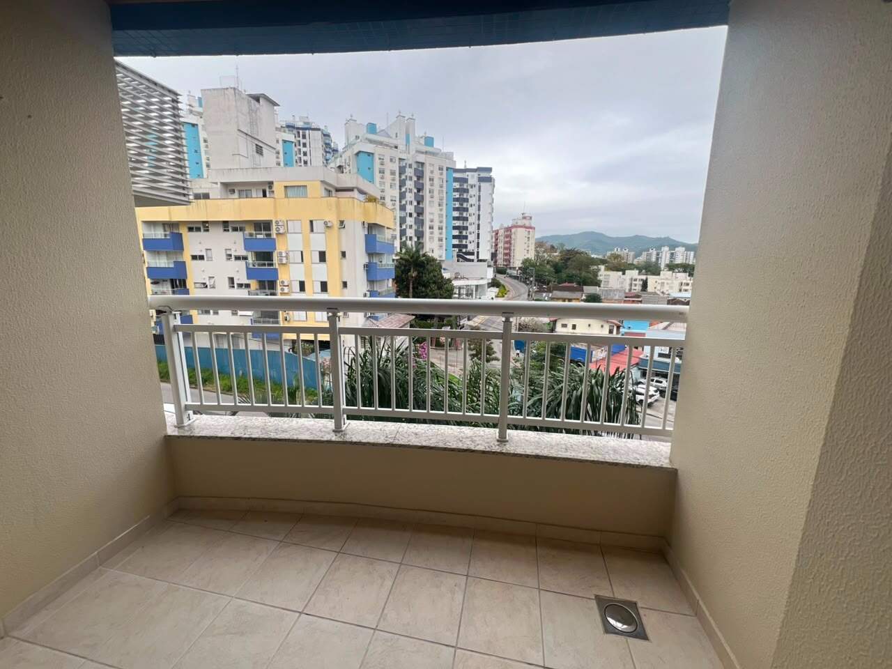 Apartamento para aluguel no Itacorubi: 