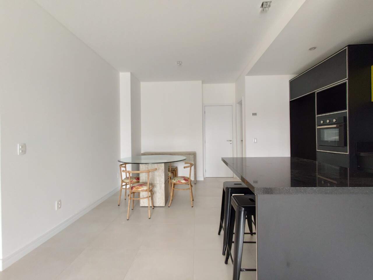 Apartamento para aluguel no Centro: 