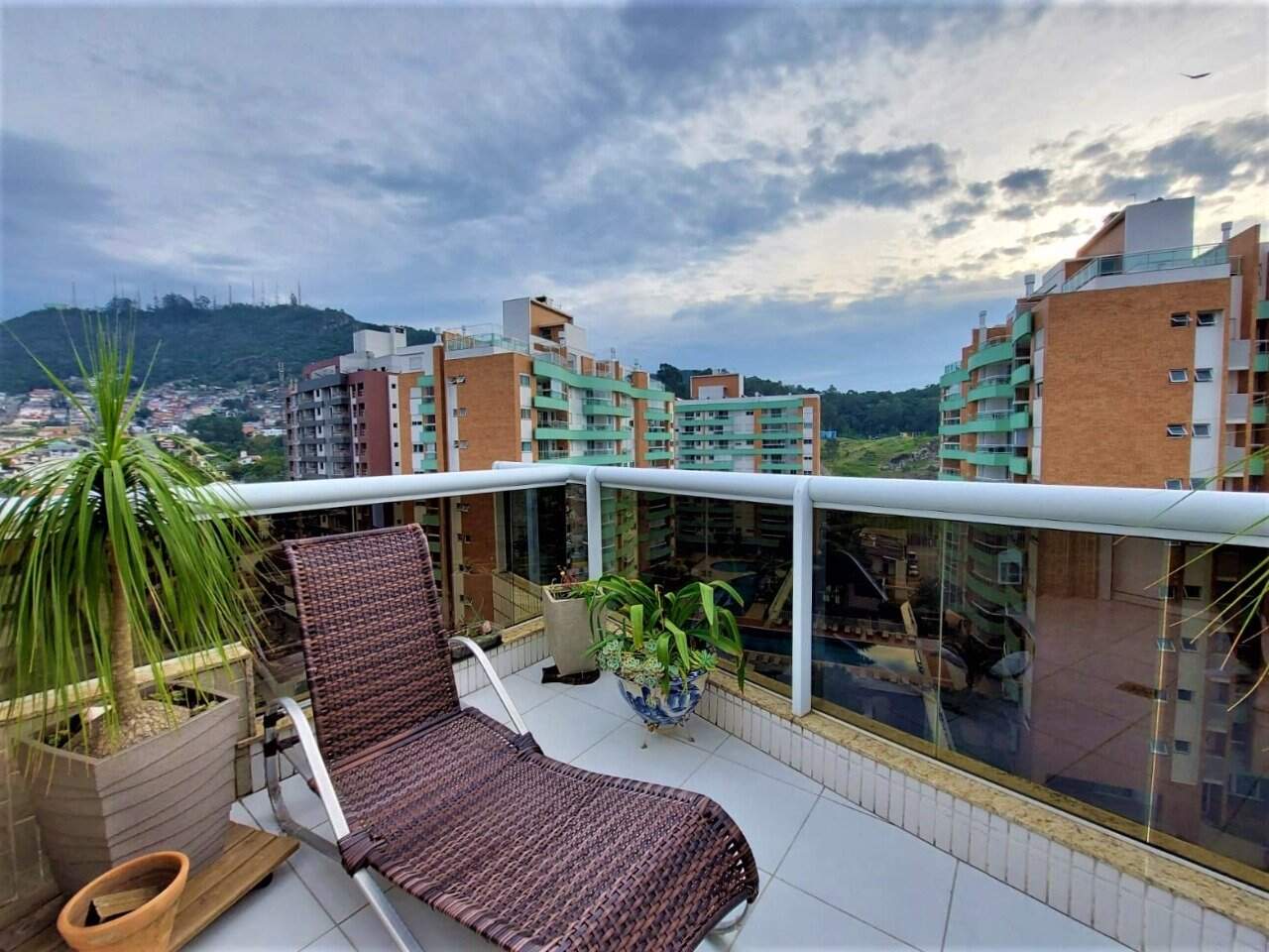 Cobertura duplex à venda no Trindade: 