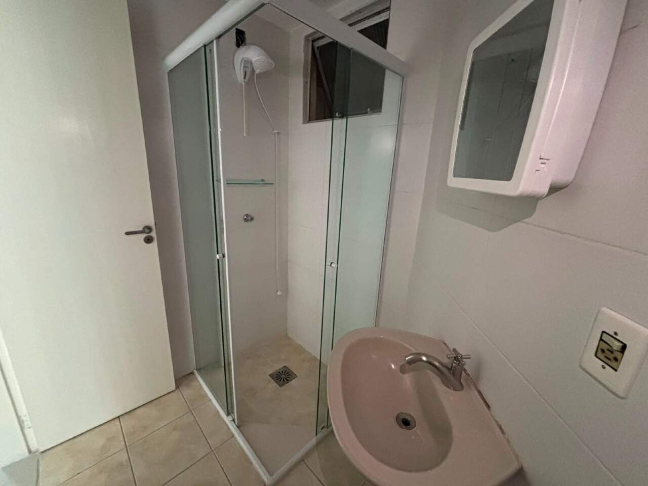 Apartamento para aluguel no Capoeiras: 