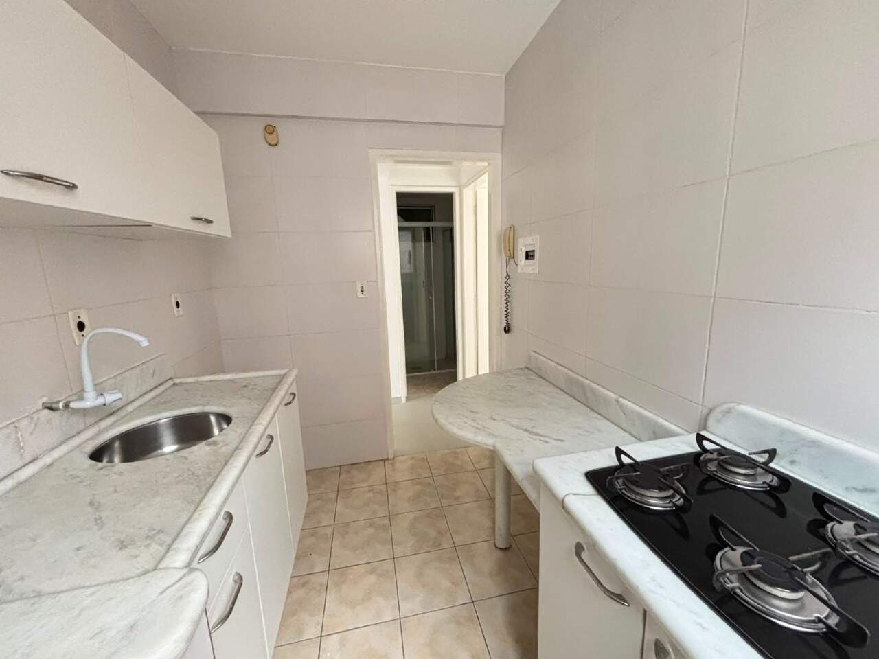 Apartamento para aluguel no Capoeiras: 