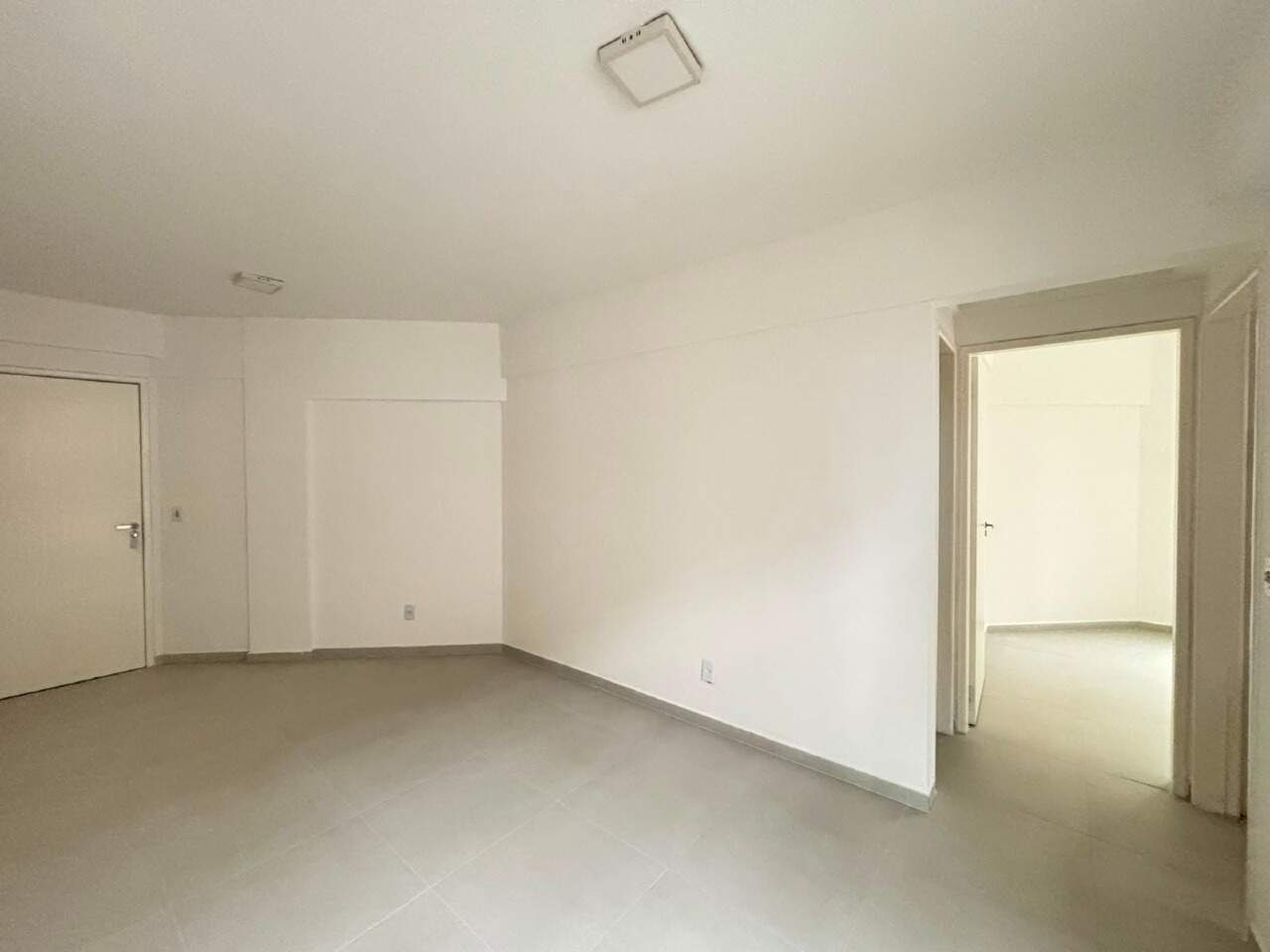 Apartamento para aluguel no Capoeiras: 