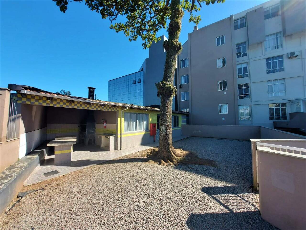 Apartamento para aluguel no Capoeiras: 