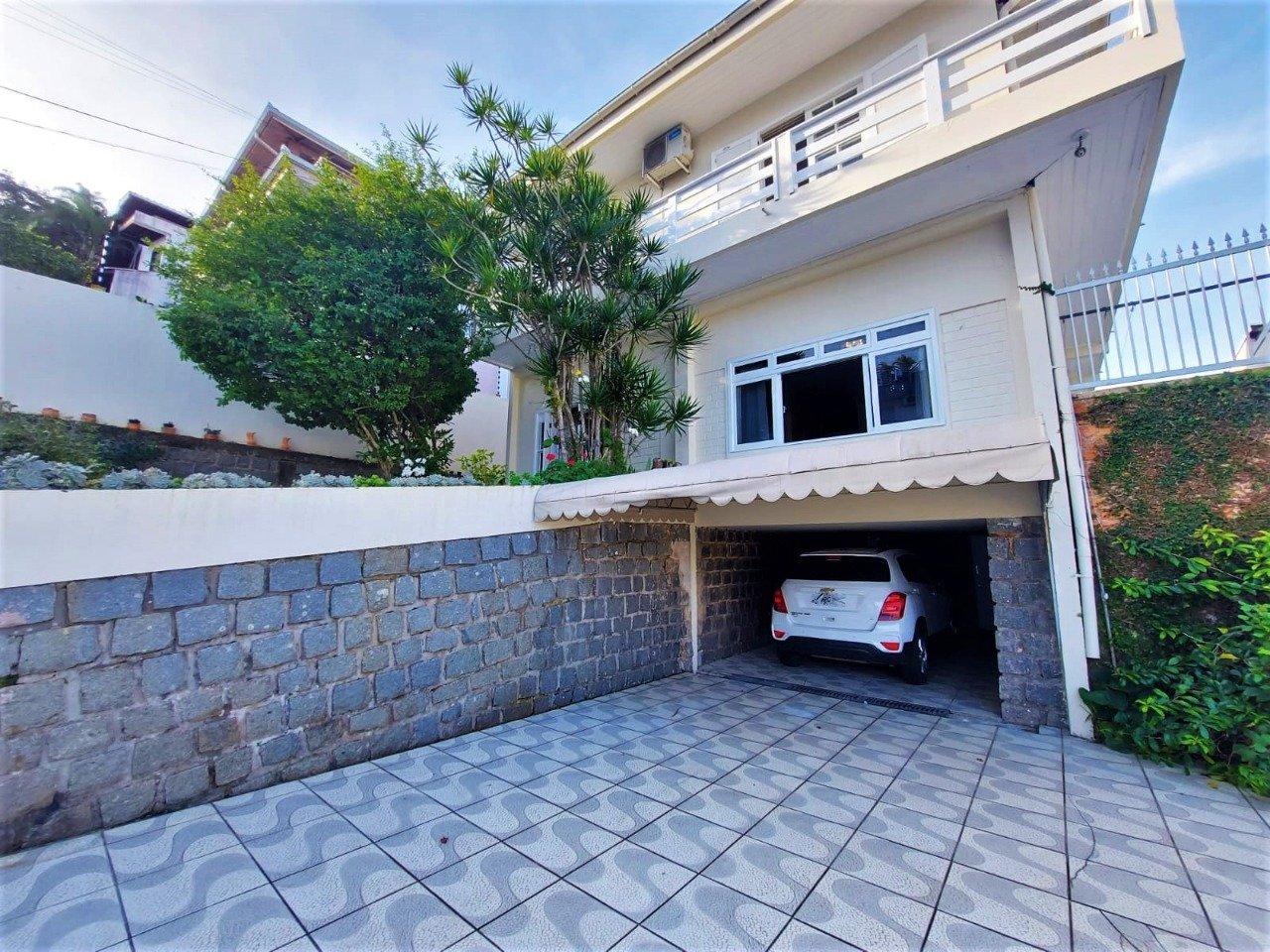 Casa à venda no Coqueiros: 