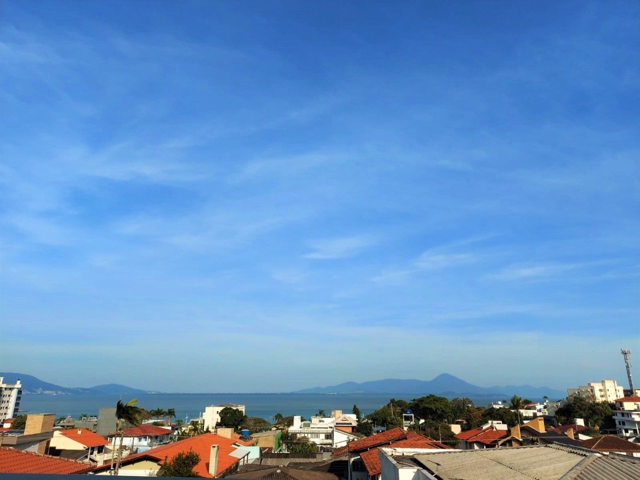 Casa à venda no Coqueiros: 