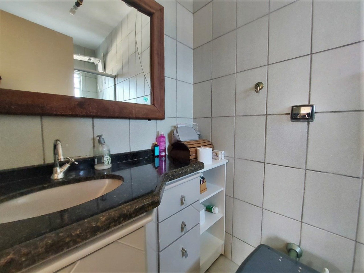 Casa à venda no Coqueiros: 