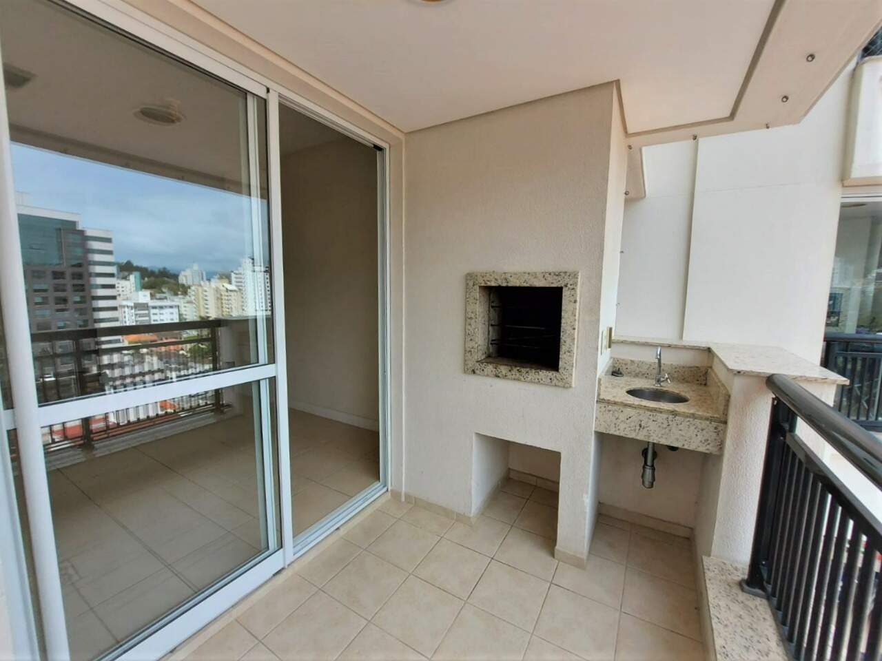Apartamento para aluguel no Trindade: