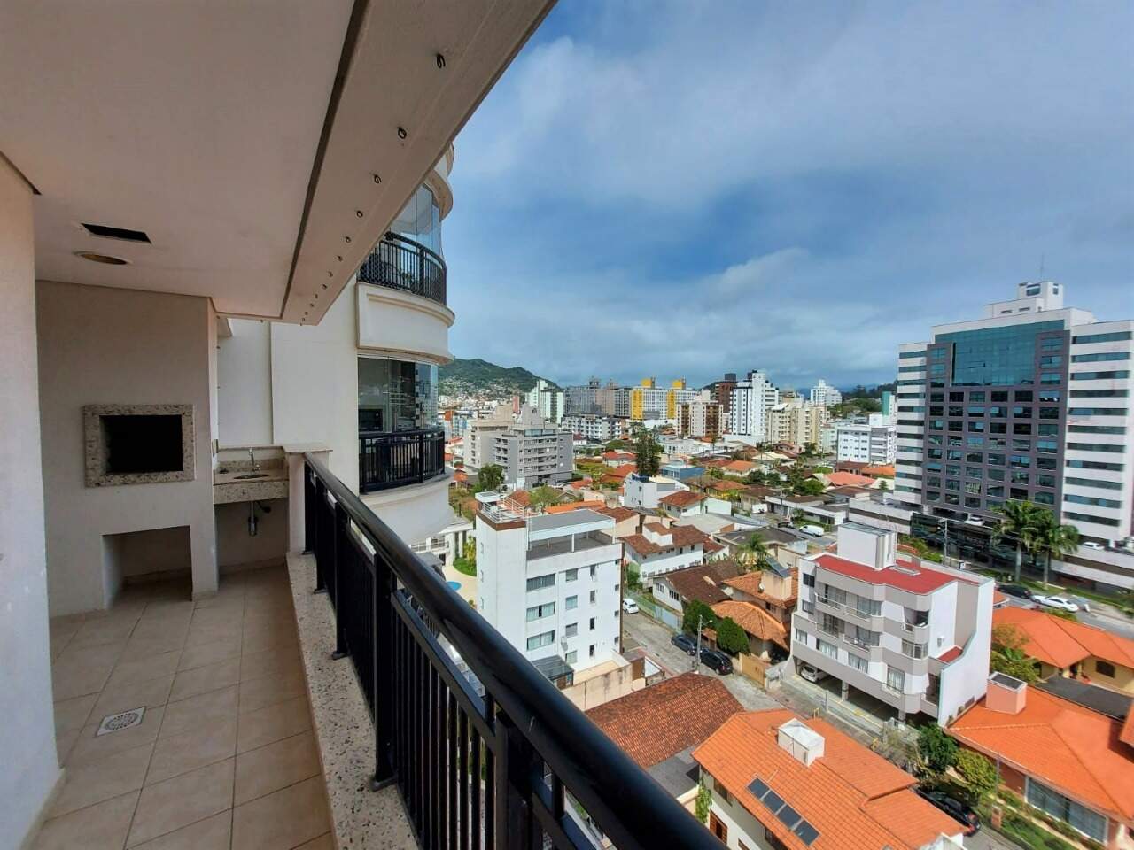 Apartamento para aluguel no Trindade: 