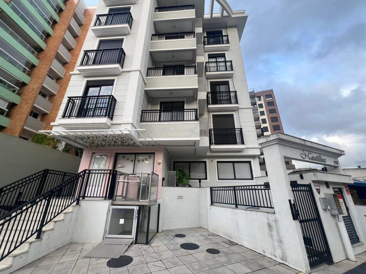 Apartamento para aluguel no Trindade: 