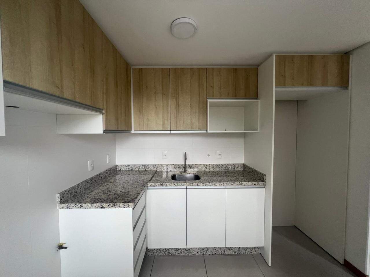 Apartamento para aluguel no Trindade: 
