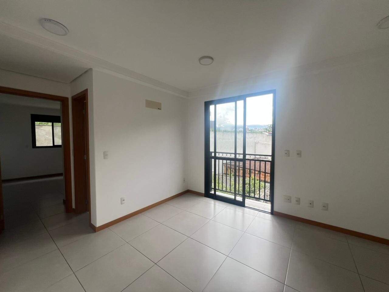 Apartamento para aluguel no Trindade: 