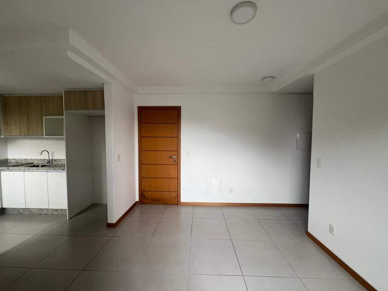 Apartamento para aluguel no Trindade: 