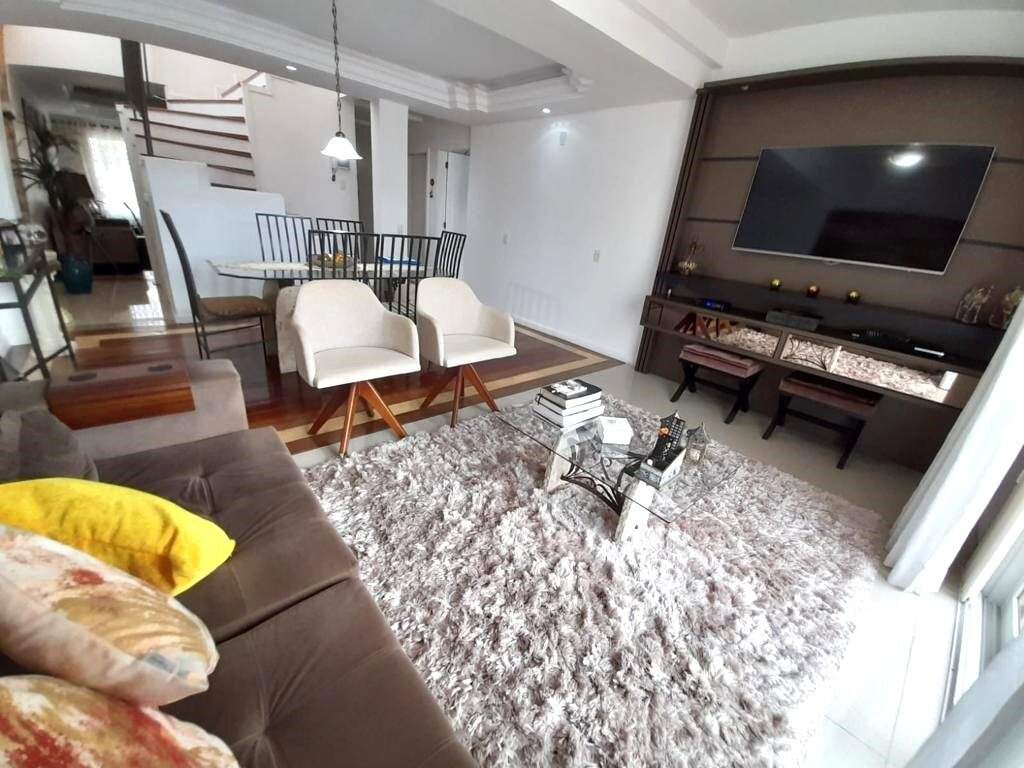 Casa à venda no Carianos: 
