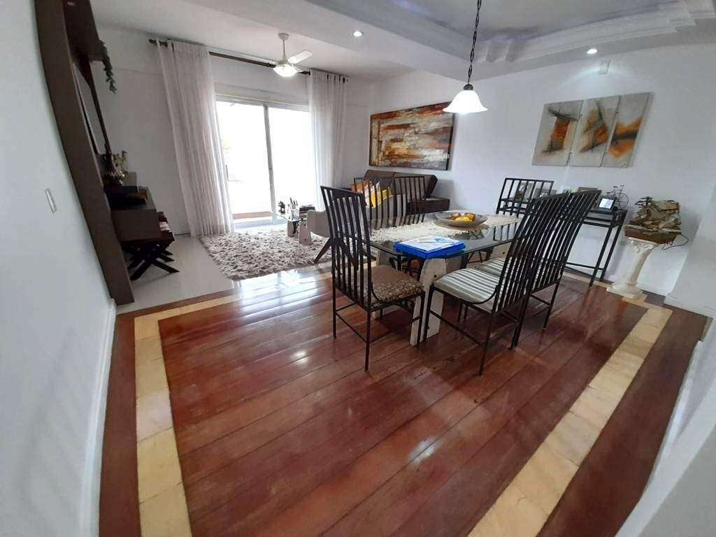 Casa à venda no Carianos: