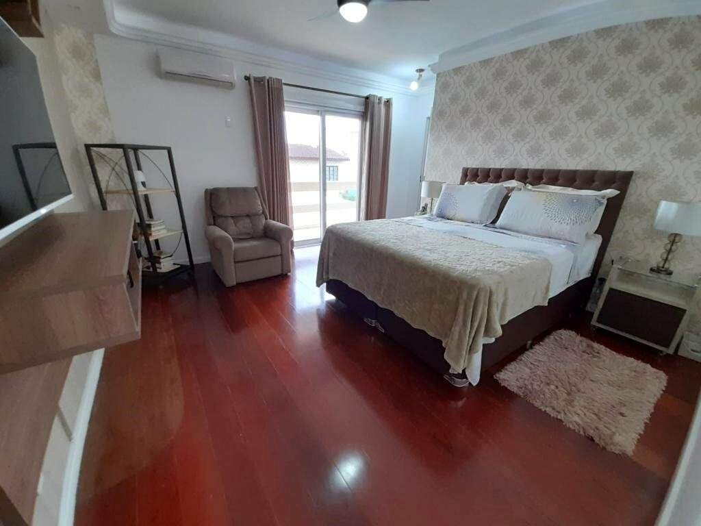 Casa à venda no Carianos:
