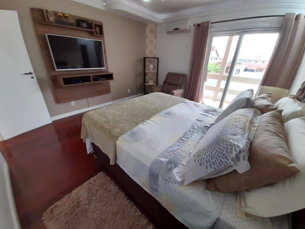 Casa à venda no Carianos: